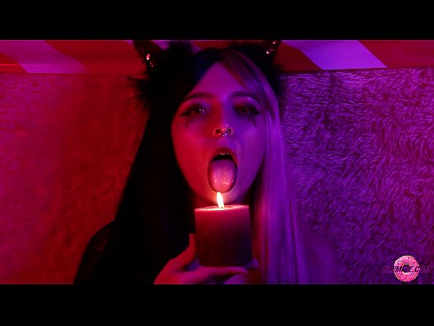 ❤️ Blowjob ya Shauku kutoka kwa Sexy Succubus yenye Utimilifu wa Kinywa Ponografia yenye ubora ❌️