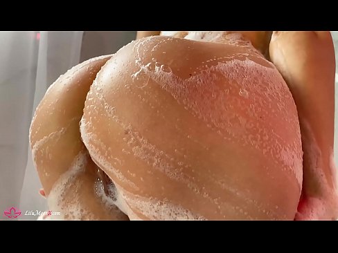 ❤️ Brunette Anapiga Pussy kwa Pussy kwa Vibrator hadi Orgasm kali katika Shower Ponografia yenye ubora ❌️